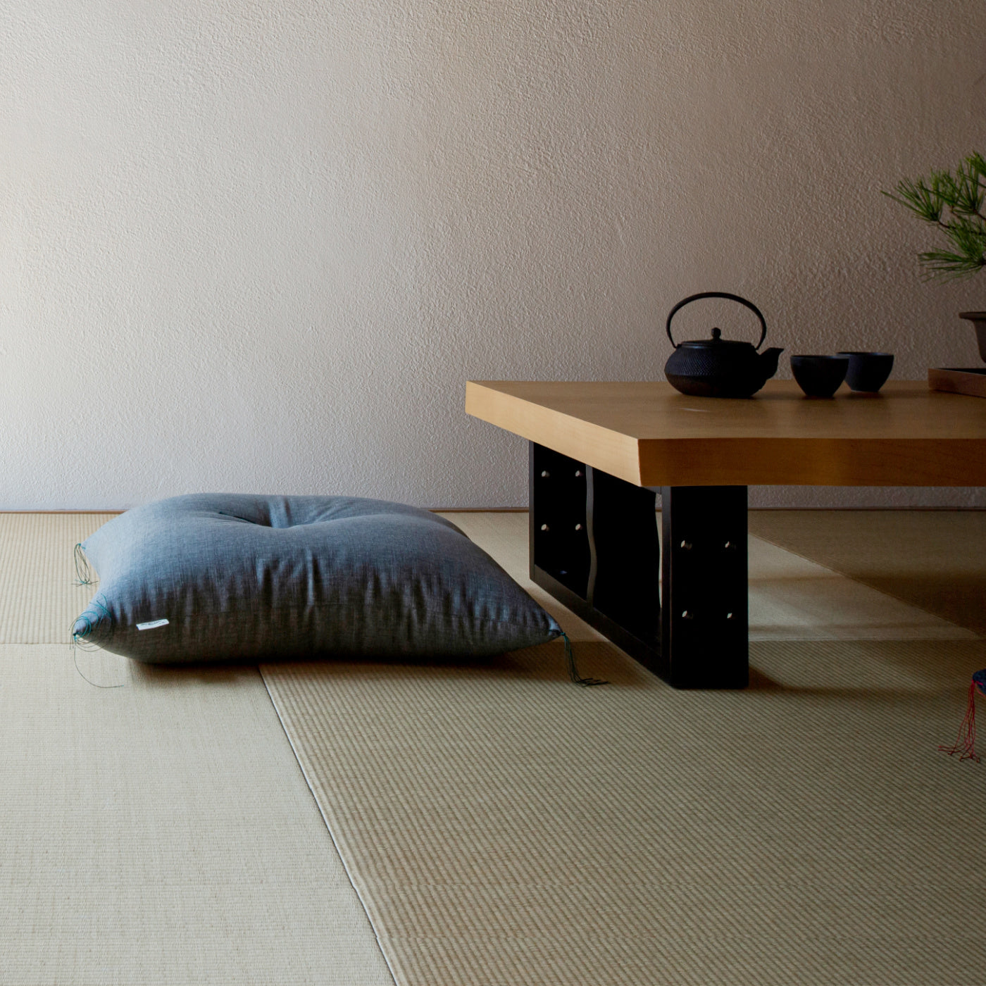 Kyoto Zabuton Cushion | Solid Color - Takaokaya, zabuton, futon, cushion, made in Kyoto