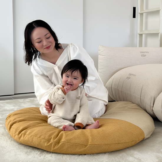 Load image into Gallery viewer, Senbei Baby Zabuton Play Mat Cushion - Takaokaya,  zabuton, futon, cushion, made in Kyoto

