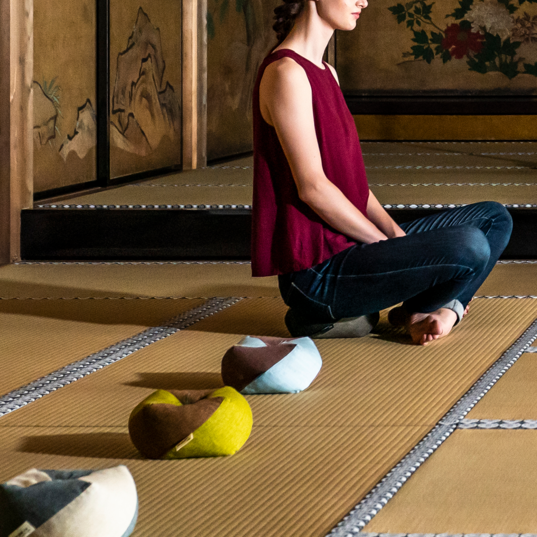 Cojami Meditation Zafu Pillow | Aizome-fu - Takaokaya,  zabuton, futon, cushion, made in Kyoto