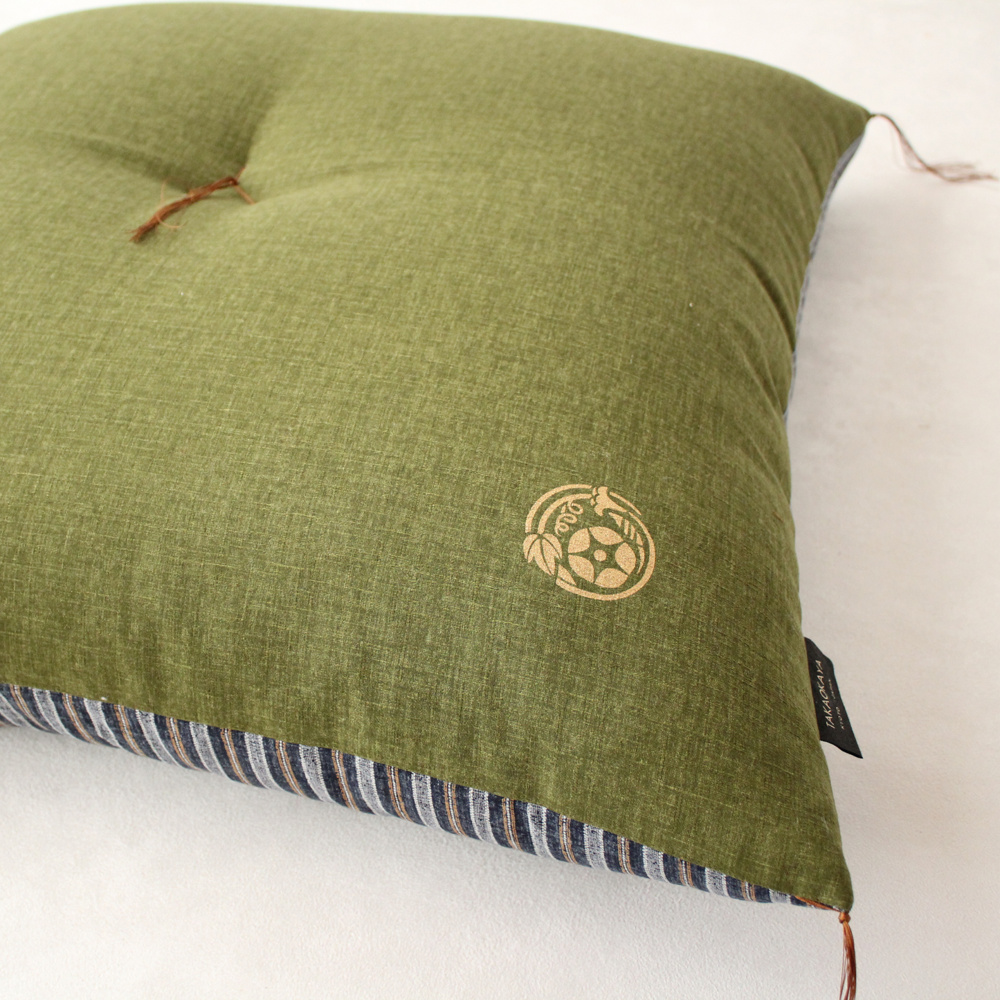 Color: Gold | Fabric: Okinagoke