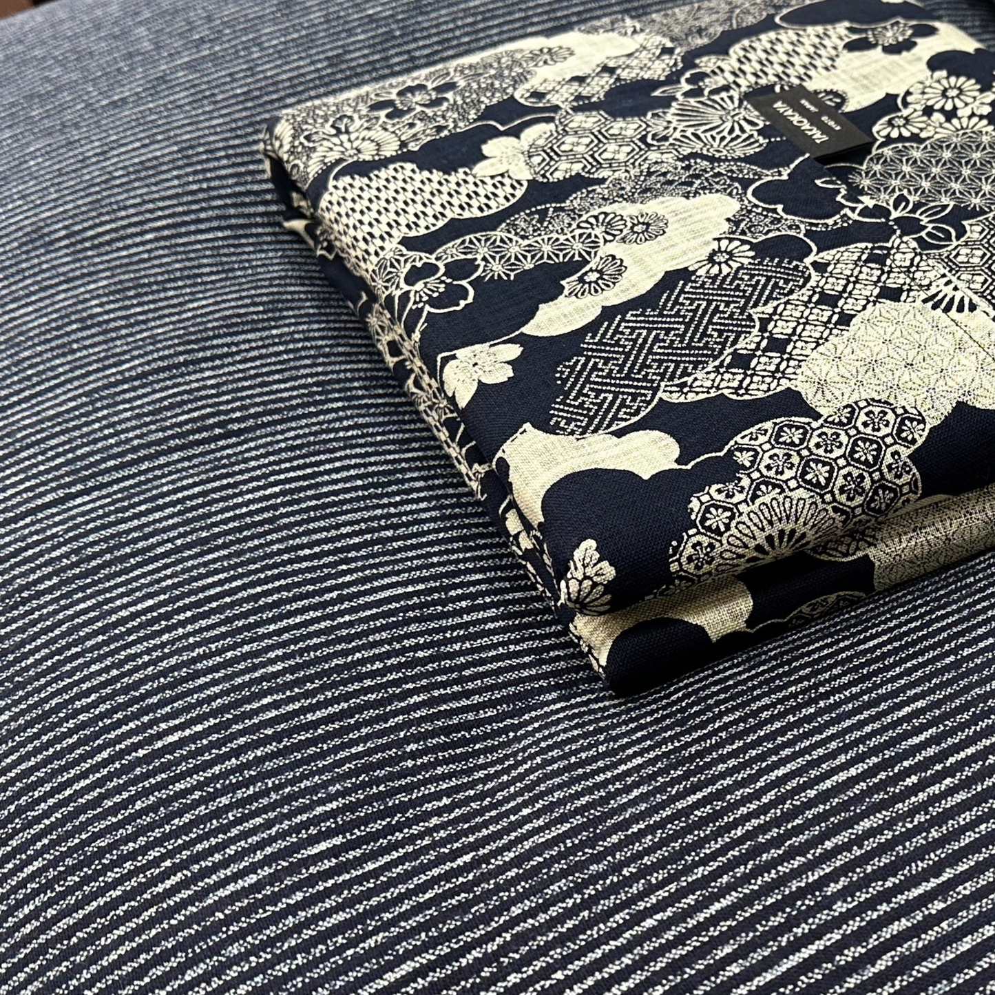 Fabric: Shima (Futon), Kumotori Cloud (Cover)