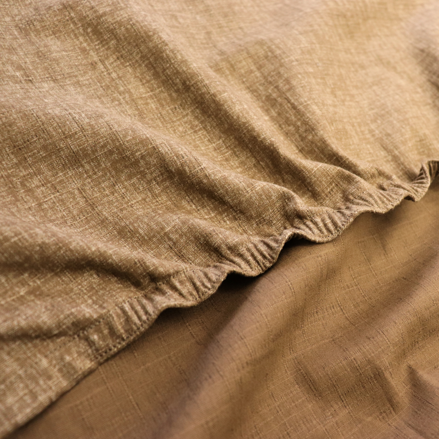 For semi-double sizes and larger, elastic bands are added to the pocket area, ensuring the cover stays perfectly and snugly in place over your futon.