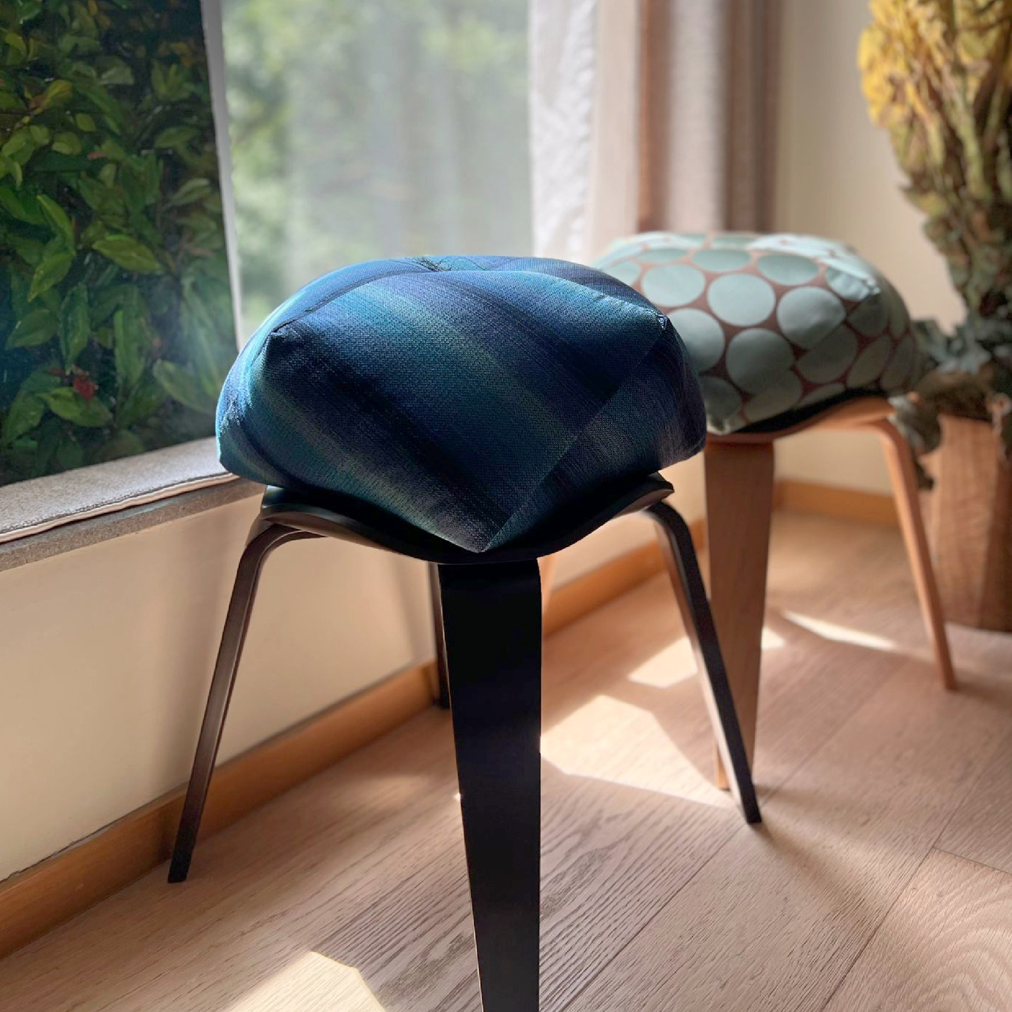 Ojami Stool