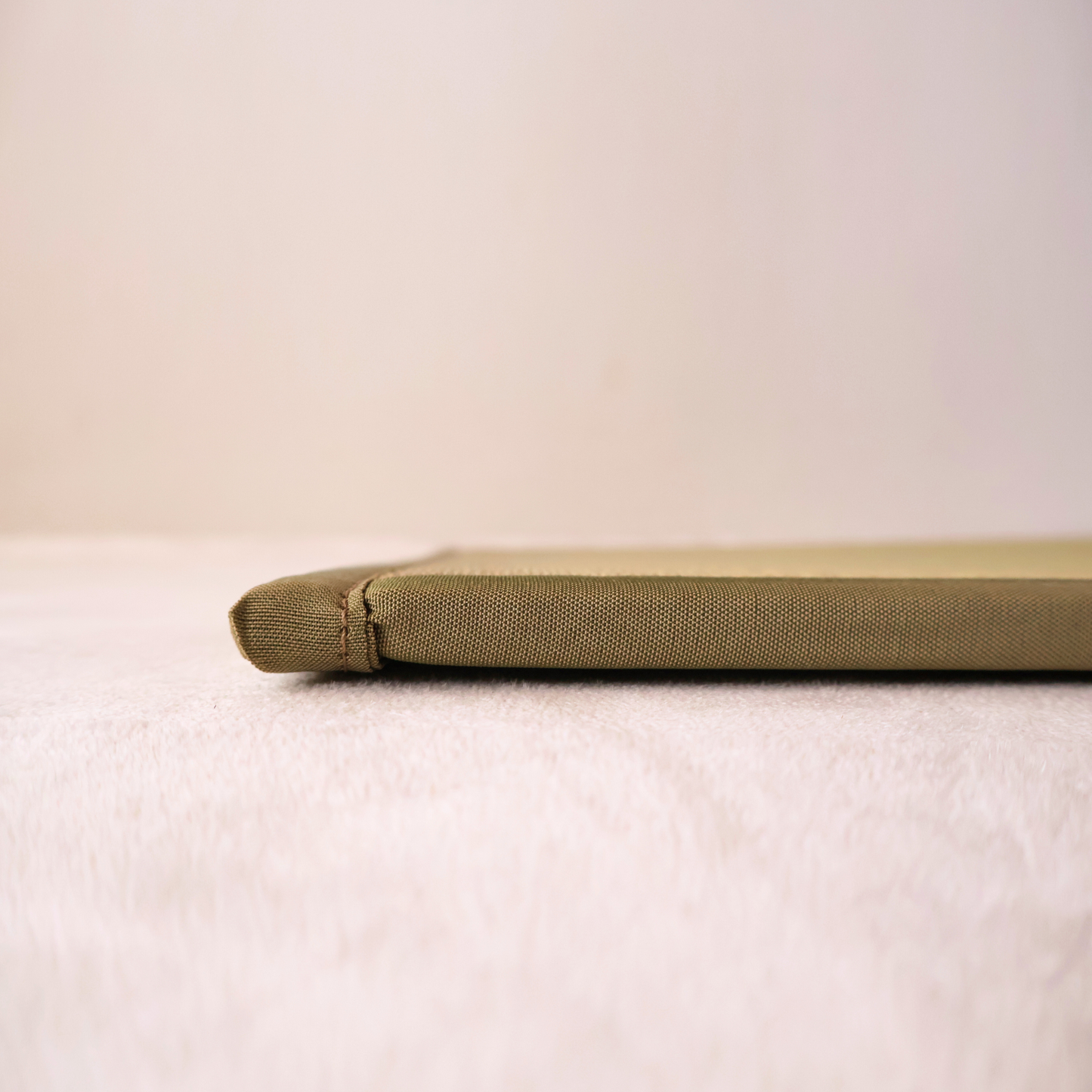 Thickness: 17mm