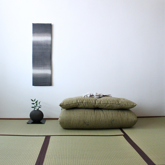 Load image into Gallery viewer, Kyoto Basic Sleep Set [Shiki Futon Mattress, Cover, and Long Pillow] - Takaokaya
